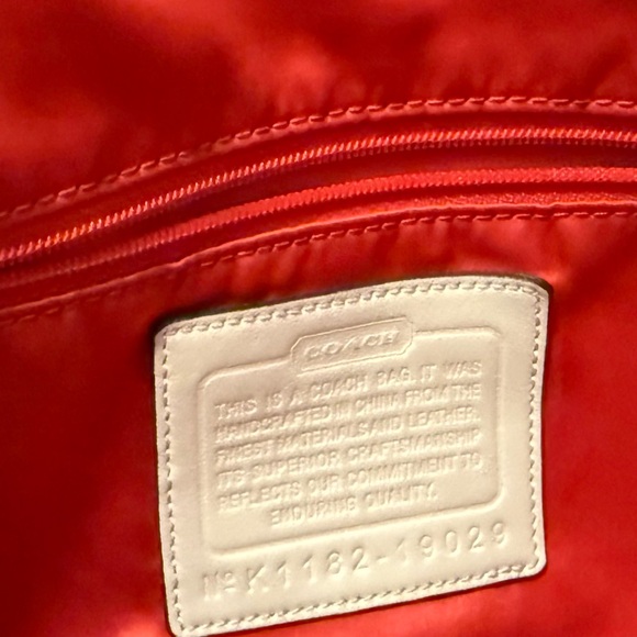 Stella & Dot Coral and Cream Floral Canvas Tote - Picture 8 of 11